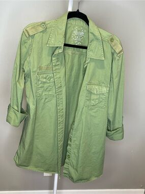 Sound & Matter Olive Green Button-Front Utility Shirt - XL